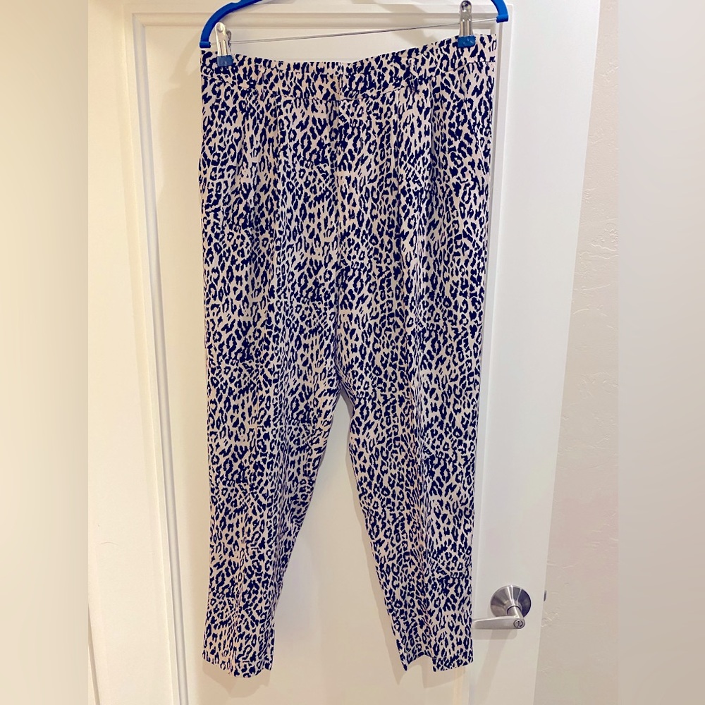 Tucker NYC 100% Silk Harem Leopard Pants M